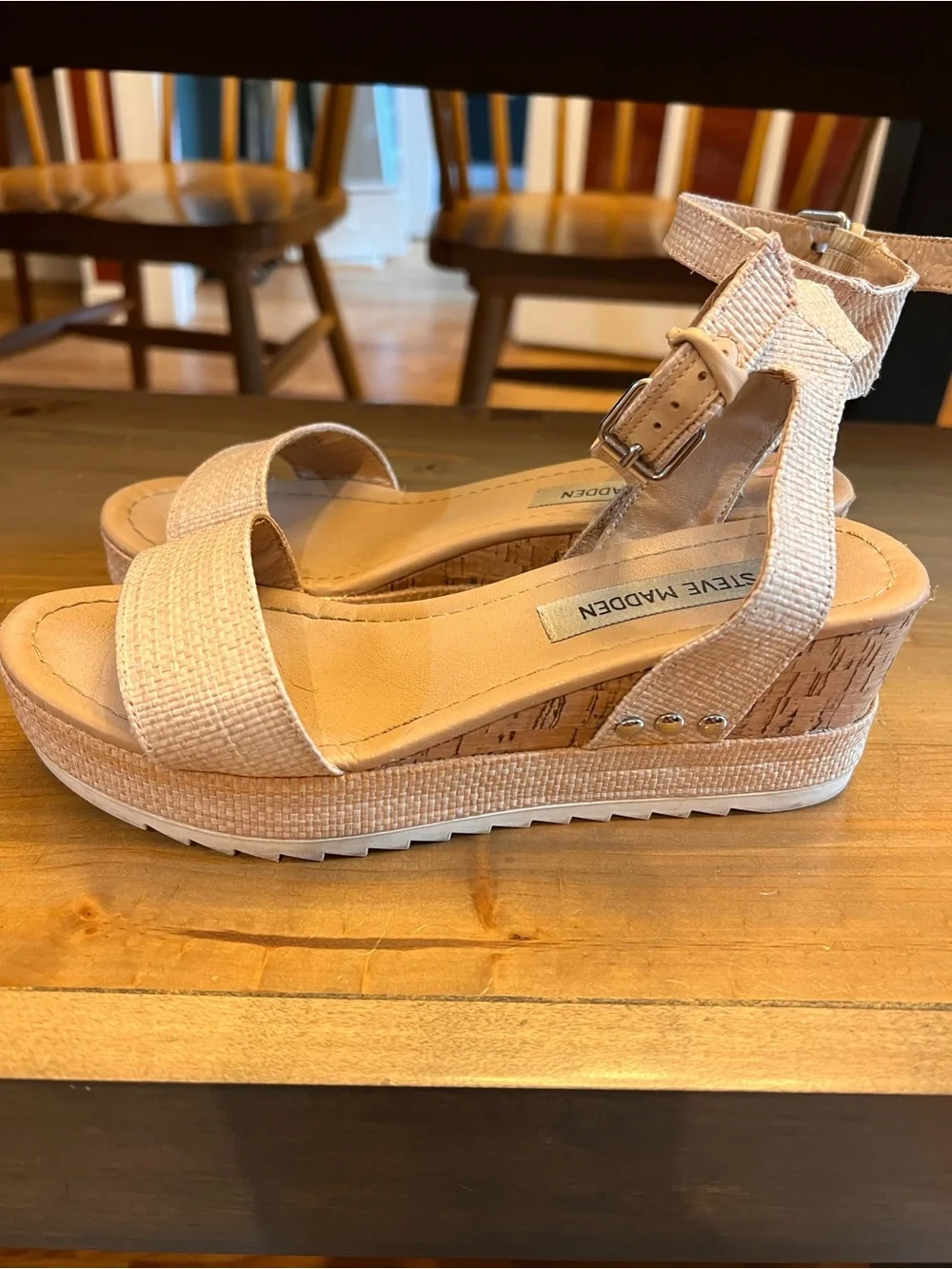 Steve Madden Beige/Tan Espadrille Platform Ankle Strap Sandals size 6